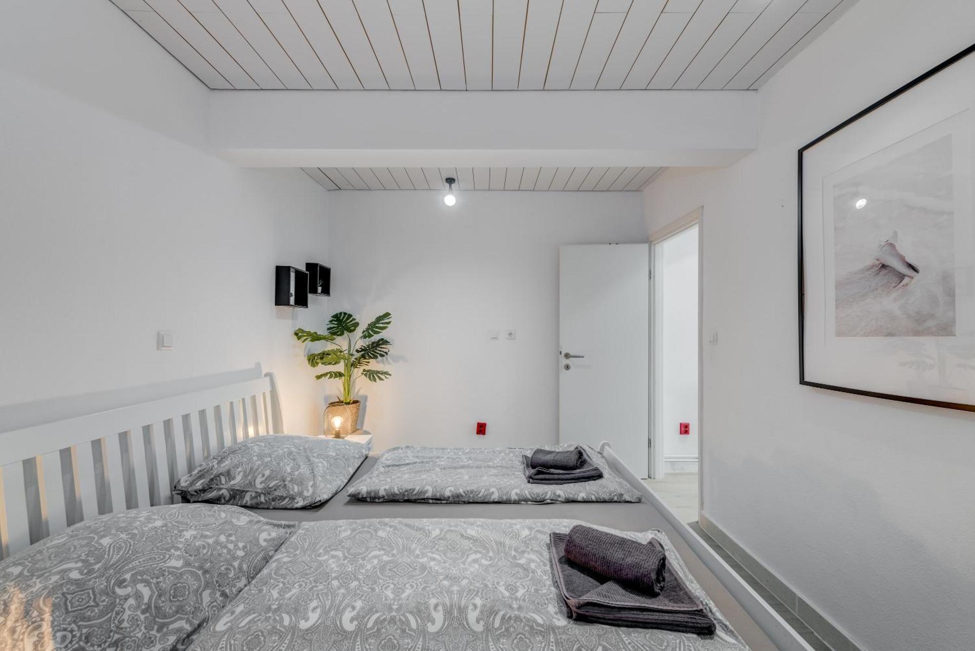 Apartments With Pool Vrdoljak Omiš Cameră foto