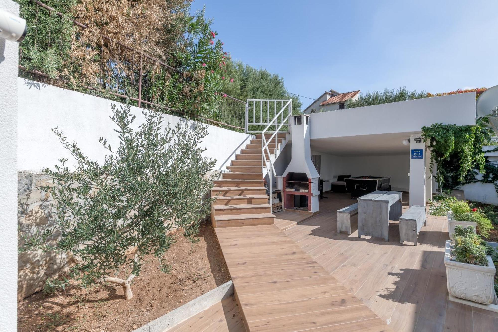 Apartments With Pool Vrdoljak Omiš Cameră foto